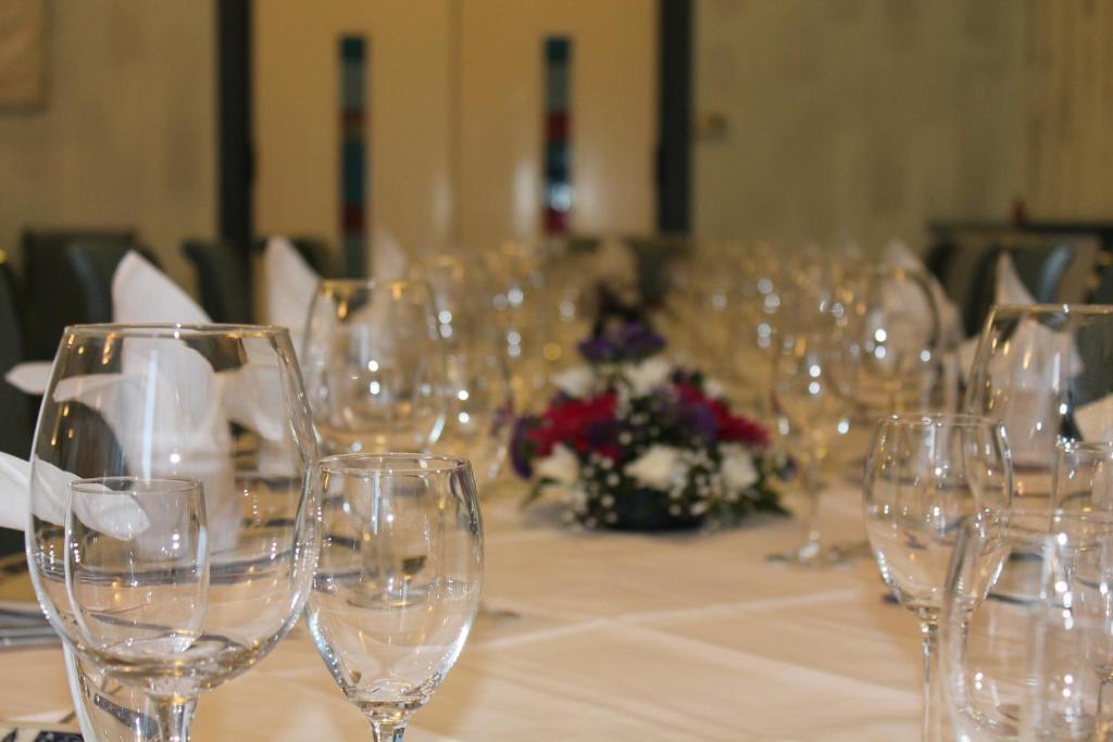 Hotel Mediterraneo Roccella Ionica Bagian luar foto