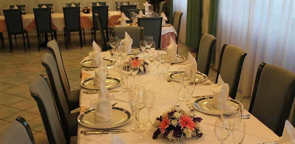 Hotel Mediterraneo Roccella Ionica Bagian luar foto